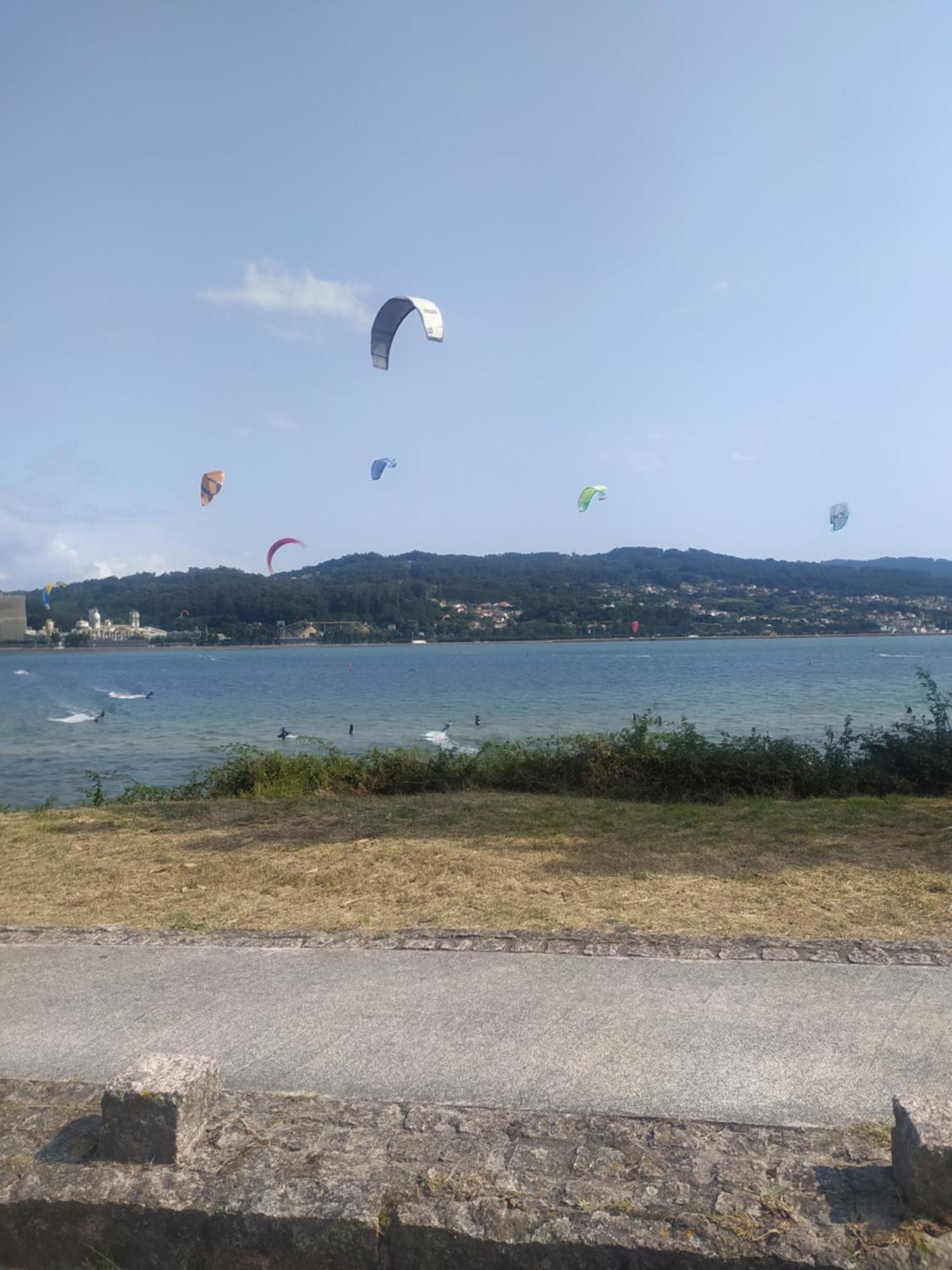 Lourido Playa Apartment Pontevedra Luaran gambar