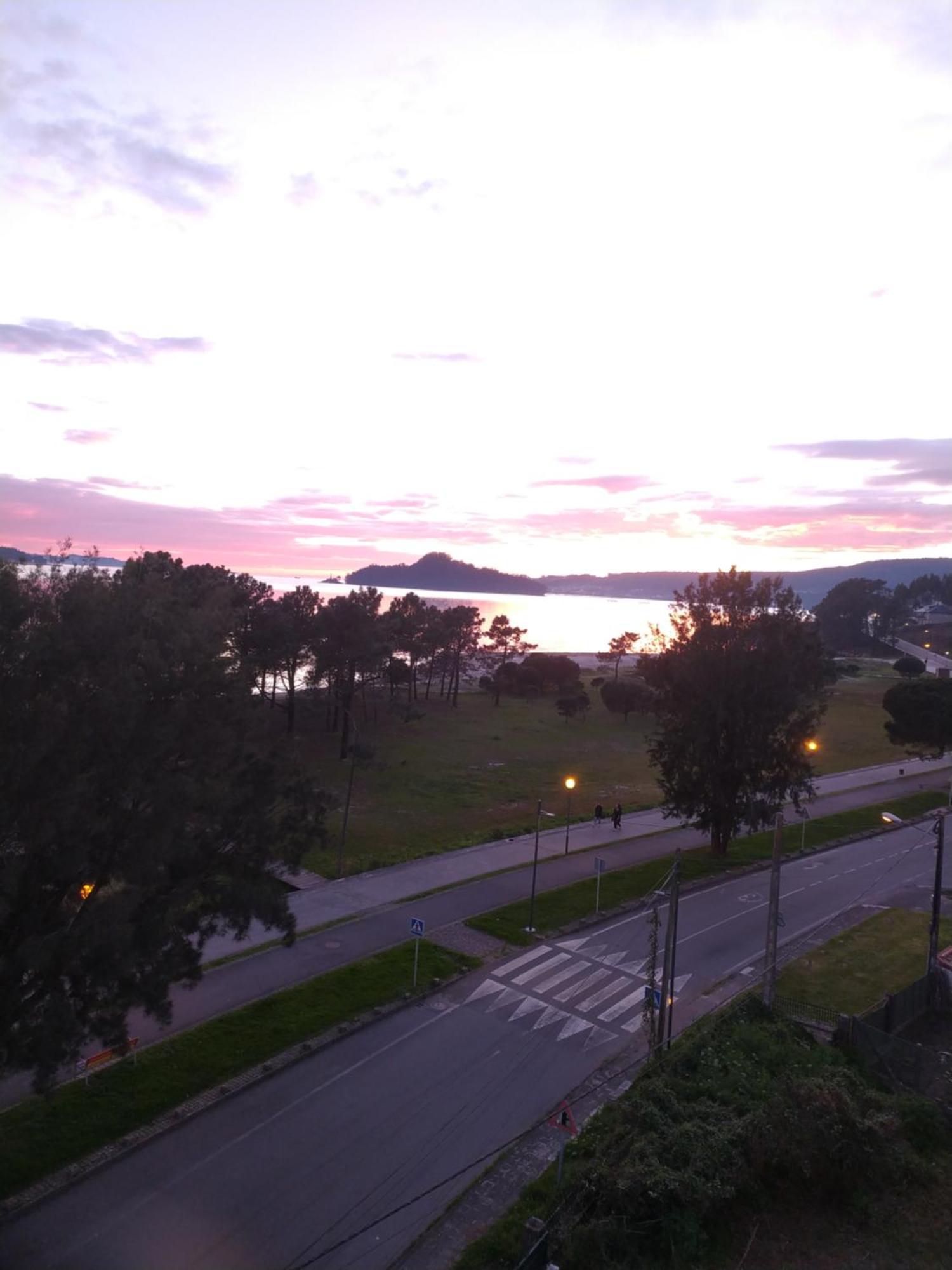 Lourido Playa Apartment Pontevedra Luaran gambar